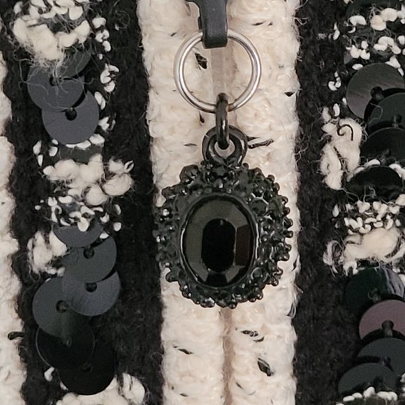 St. John COUTURE Skirt Suit Embellished - Picture 6 of 9